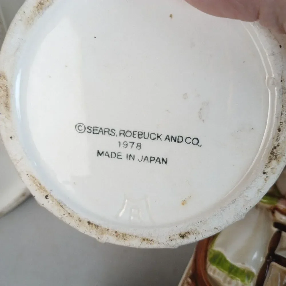Vintage 1978 SEARS ROEBUCK Pioneer Woman ceramic kitchen canisters Salt Pepper